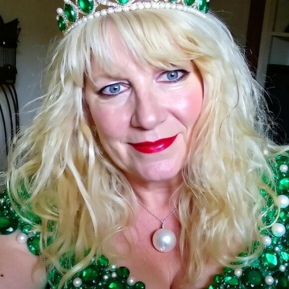 UNLISTED LIVE SHOW ITEM - Picture 1 of 1